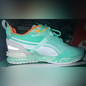 Puma Men's Aqua and Orange Sneakers